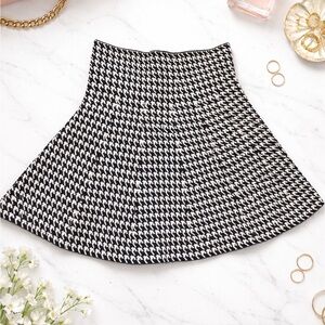 Classic Houndstooth Skater Skirt - Black and White